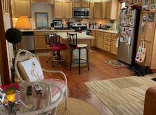 738 Pleasant St, Blue Hill, ME 04614