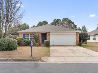 9527 Parker Place Dr, Navarre, FL 32566