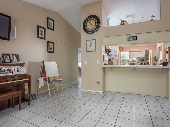 5th image of 2832 Wesleyan Dr