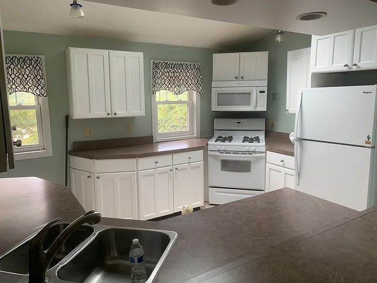 517 Ogden Ave — Photo 6