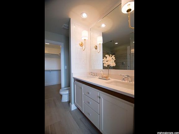5th image of 5123 W Stockfield Ln #113
