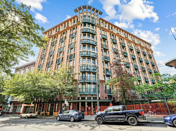 22 Cordova St E #302, Vancouver, BC V6A 4G8