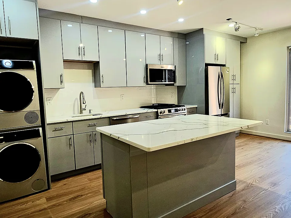 54 Jay St #3