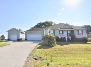 17 Mary Jo Isom Ln, Arab, AL 35016