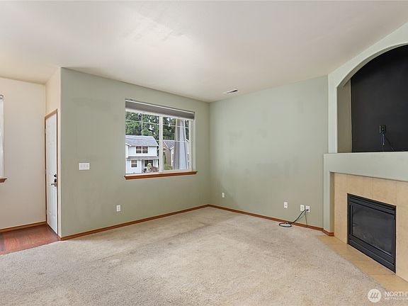3rd image of 1721 203rd Street Ct E