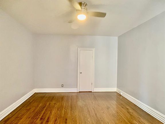 5th image of 275 Harrison Ave APT D1
