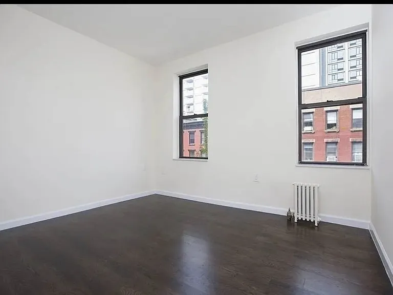 342 E 22nd St #4A — Photo 8