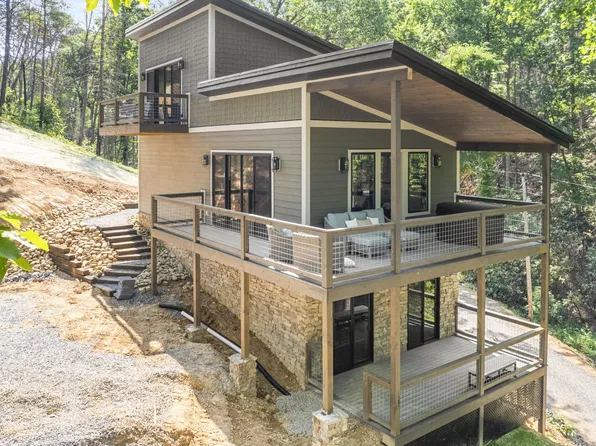 3102 Mitzi Way, Sevierville, TN 37862