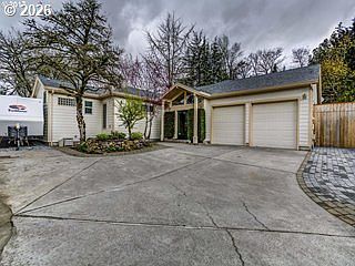 1st image of 14831 NE Davis Ct