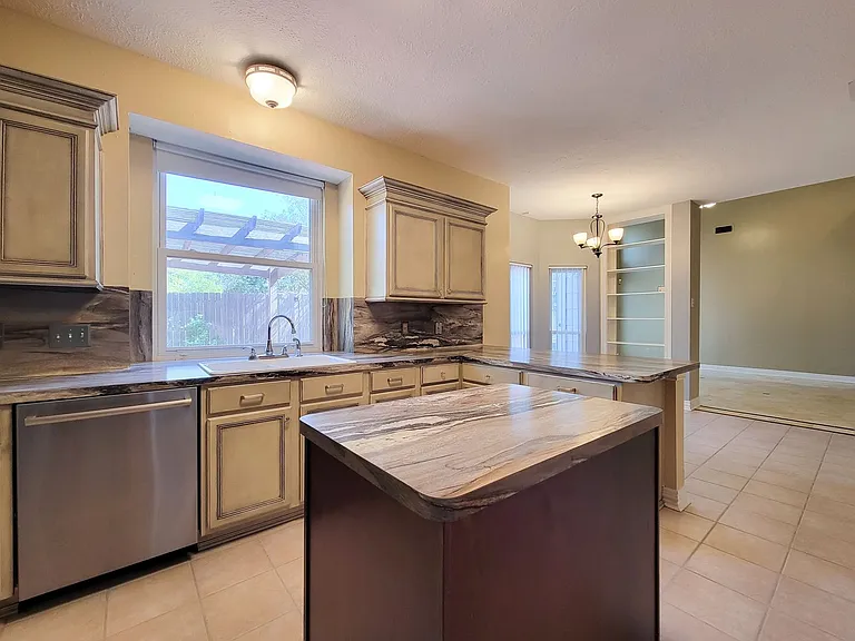 13602 Somersworth Dr — Photo 13