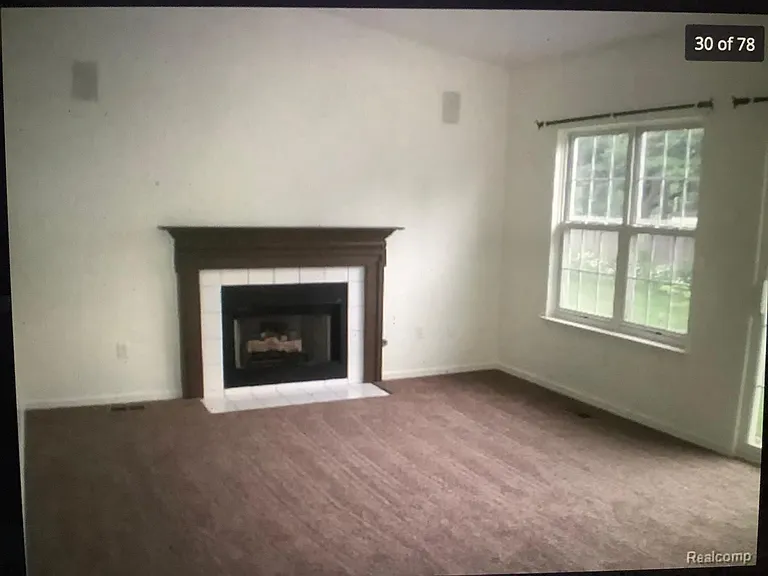 1453 Glenview Dr — Photo 7