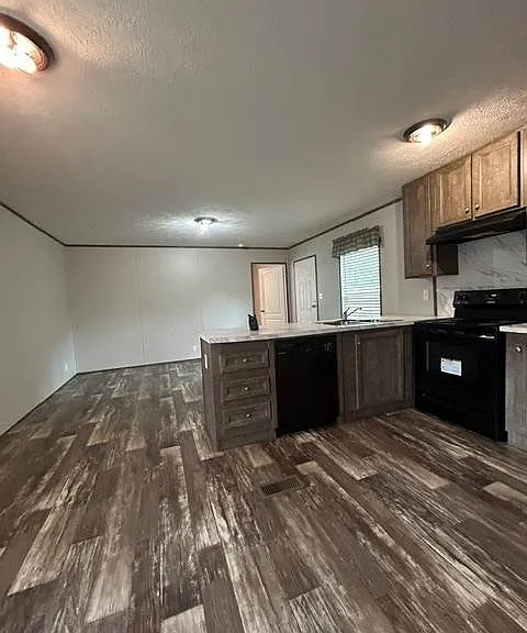 2405 State Road 60 E #55 — Photo 3
