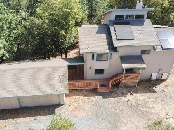 11570 Quail Ct, Pine Grove, CA 95665