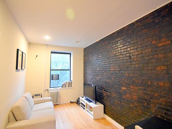 2nd image of 195 Bleecker St #8