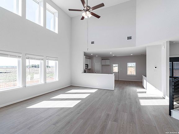 3rd image of 14815 Sycamore Crossing