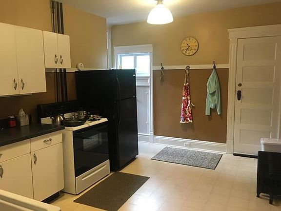 3rd image of 109 E Genesee St #B
