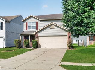 8133 Maple Stream Ln, Indianapolis, IN 46217