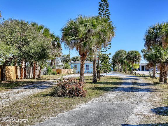 3rd image of 2121 Pineapple Ave