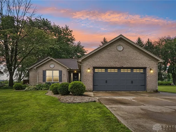 4087 Navajo Trl, Jamestown, OH 45335