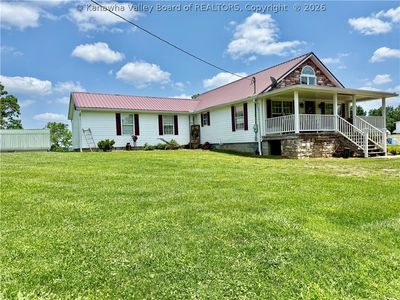 2821 Cedar Lakes Dr, Ripley, WV, 25271