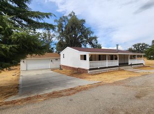 18400 Pellisier Rd, Tehachapi, CA 93561