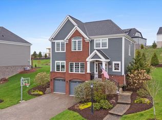 1018 Colony Dr, Pittsburgh, PA