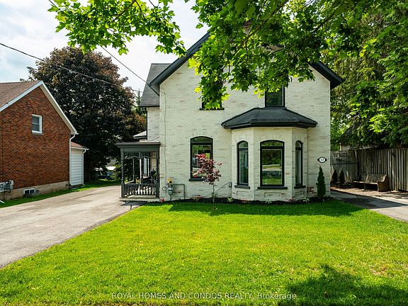 2nd image of 17 York St #15