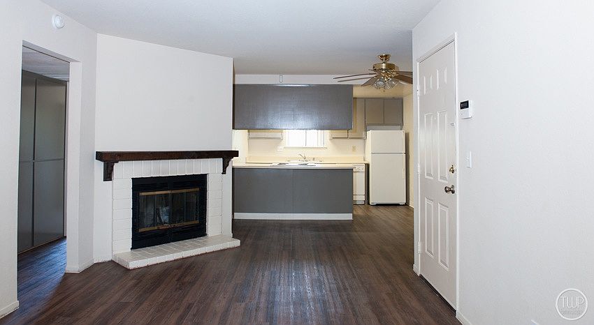 1st image of 5944 Lincoln Ave