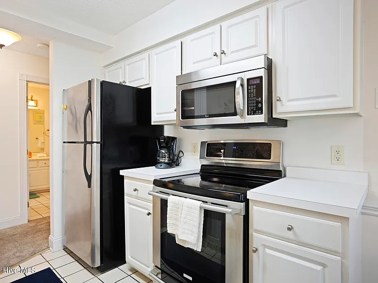 330 S Middleton Dr NW #1001 — Photo 7