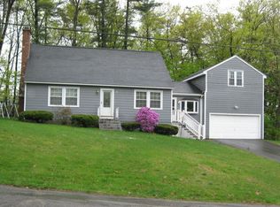 7 Emerson Rd, Nashua, NH 03062