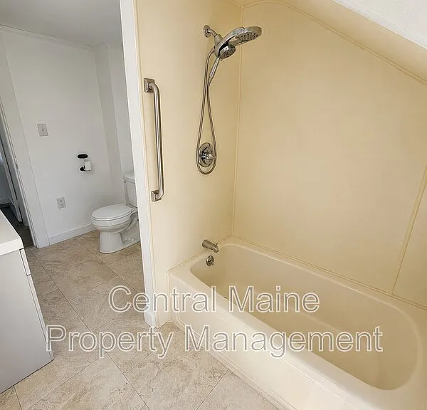 485 Turner St #485 TURNER ST — Photo 11