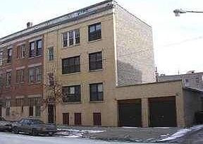 1st image of 1015 N Washtenaw Ave #3