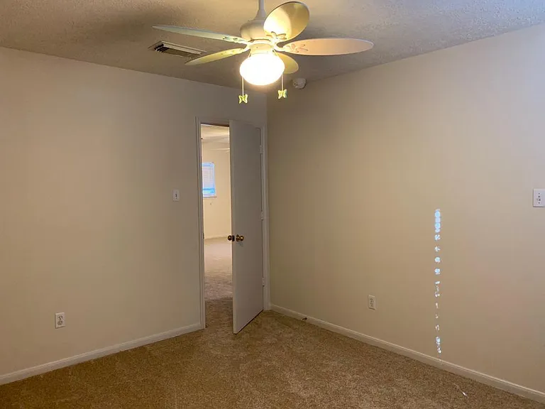 28814 Waltham St — Photo 42