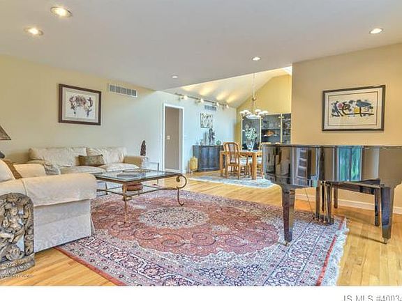 5th image of 191 Lamdan Ln