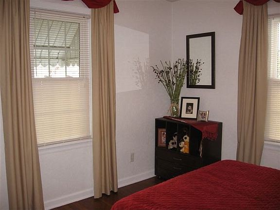 3rd image of 640 Bruce Ave