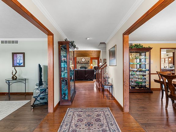 3rd image of 2534 Chestnut St