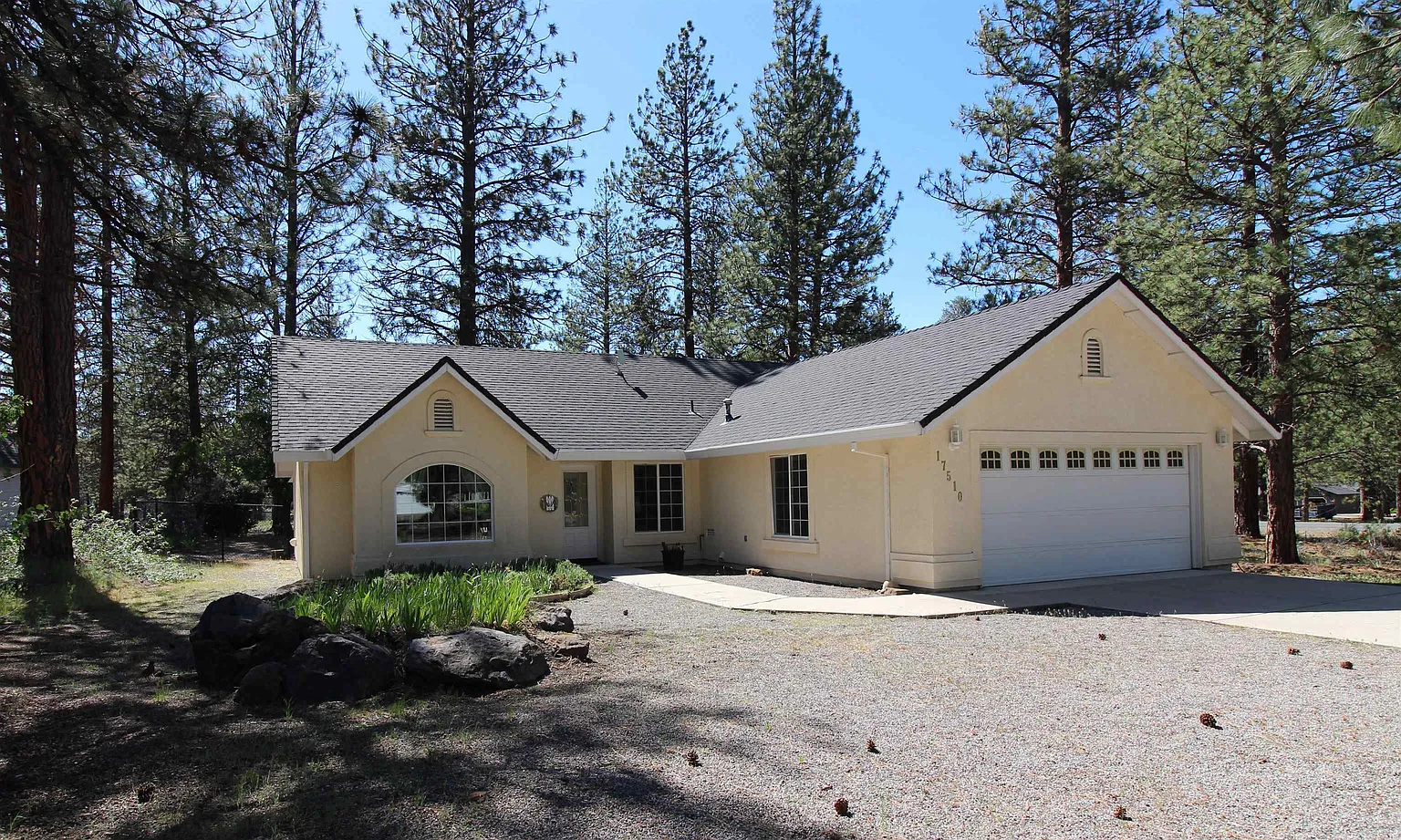 17510 Coyote Ct photo 1