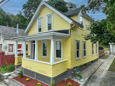 17 Winchester St, Norwich, CT, 06360