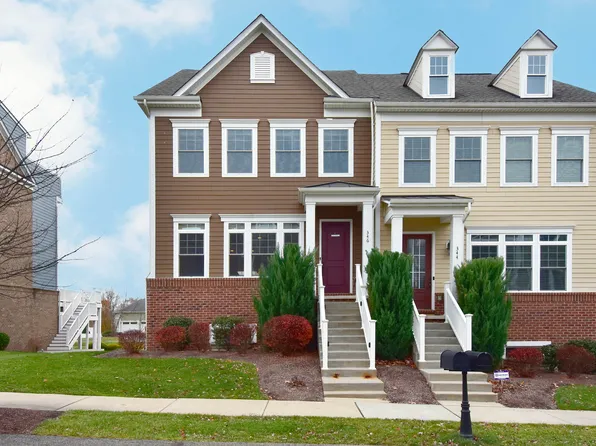 346 Osona Ln, Mars, PA 16046