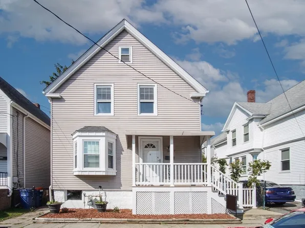 17 Columbia St, New Bedford, MA 02740