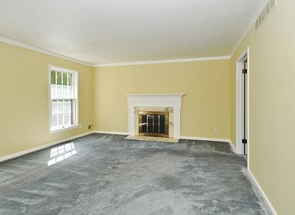 3rd image of 5930 Hillside Ave E Dr