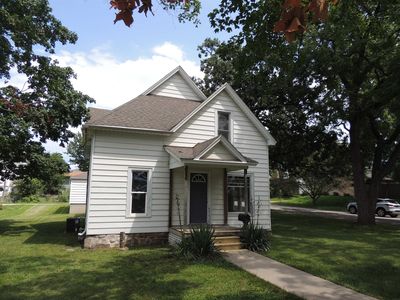 1405 W 3rd St, Cedar Falls, IA, 50613