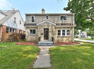 7702 W Keefe Ave, Milwaukee, WI 53222