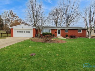 536 E 11th St, Pt Clinton, OH, 43452