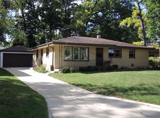 5245 S 7th St, Milwaukee, WI 53221