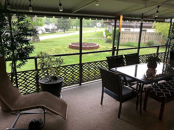 2nd image of 212 Ironwood Dr