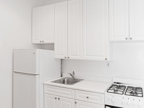 4th image of 505 E 88th St APT 2B