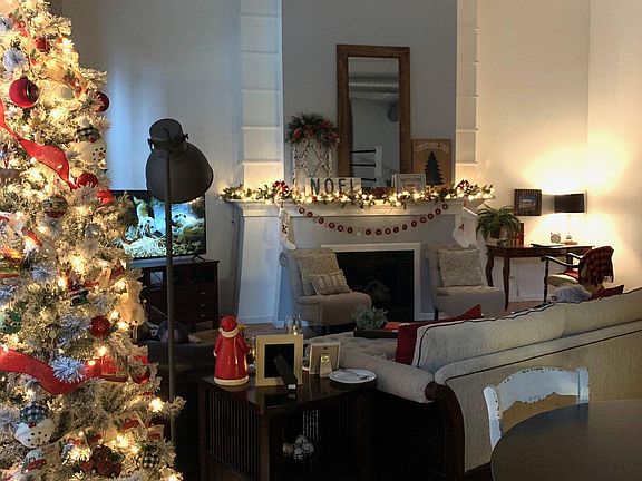 Unit accommodates TALL Christmas trees!