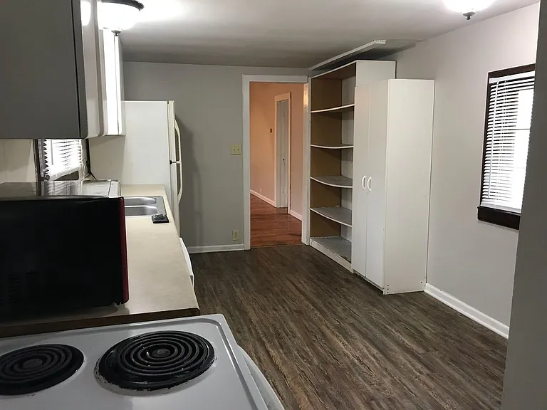 1228 SW Lane St — Photo 9