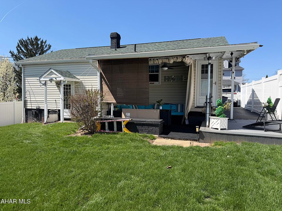 2nd image of 509 E Hudson Ave